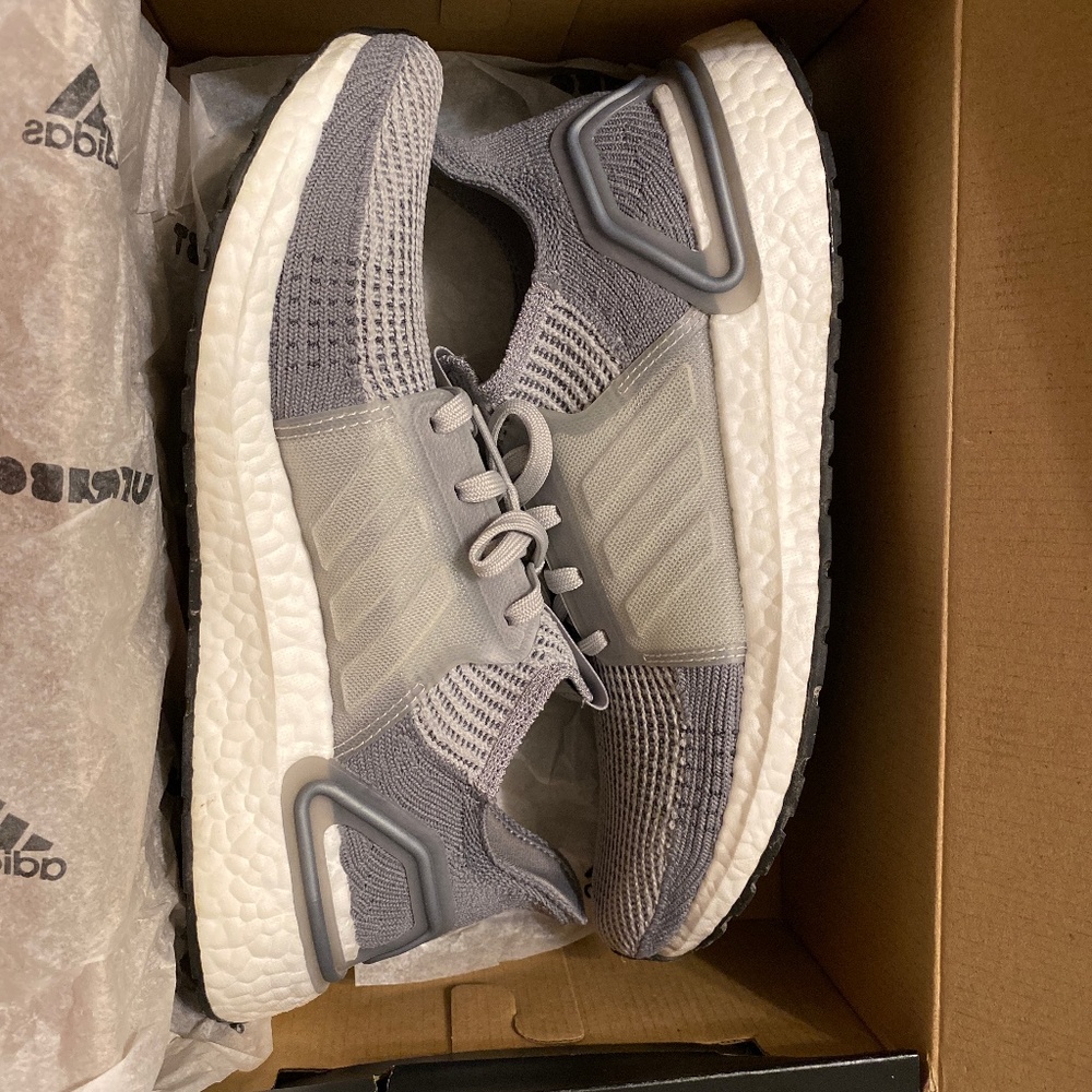 Womens Adidas UltraBoost 19